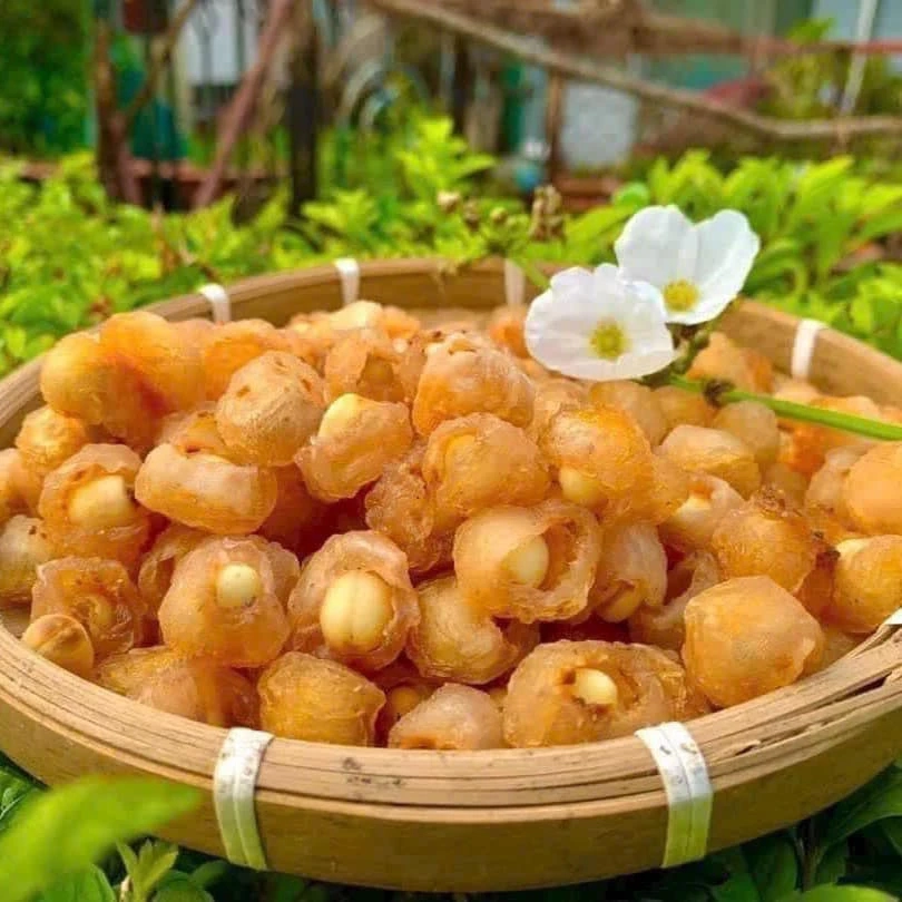 Nguồn Gốc Long Nhãn Ôm Sen – Tinh Hoa Ẩm Thực Truyền Thống