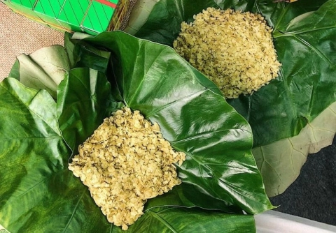 Cốm làng vòng